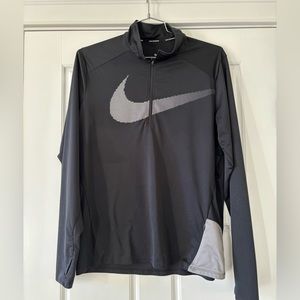 GUC Nike running dri fit 1/4 zip